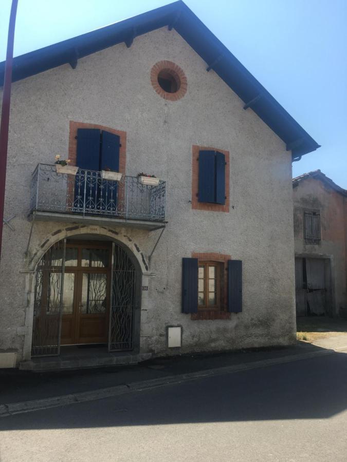 Entre Pays Basque Et Bearn Bed & Breakfast Lahontan Exterior photo